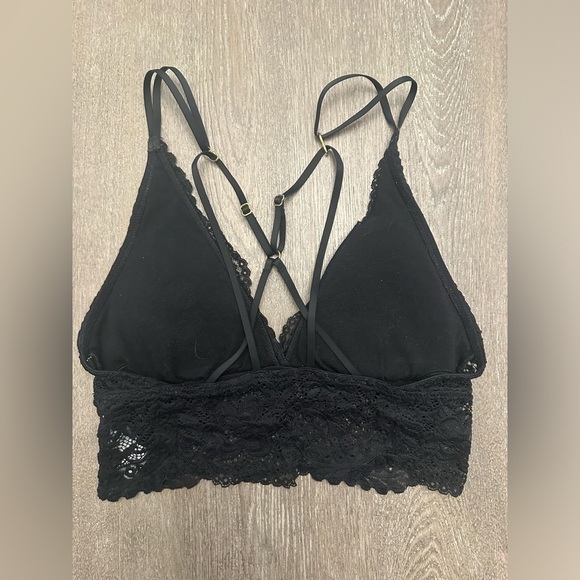 AERIE BLACK PADDED LACE CROSS BACK BRALETTE - Size Small SKU:488 - Picture 3 of 5